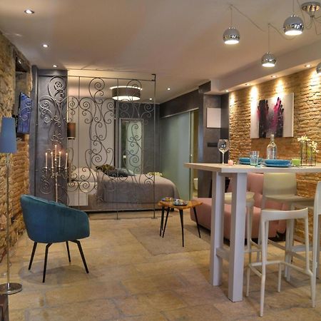 Studio Eleven โรวีน ภายนอก รูปภาพ