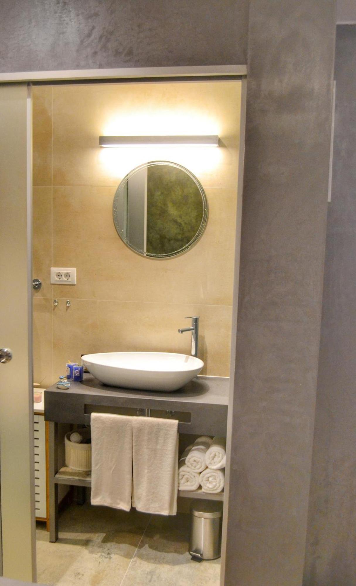 Studio Eleven โรวีน ภายนอก รูปภาพ