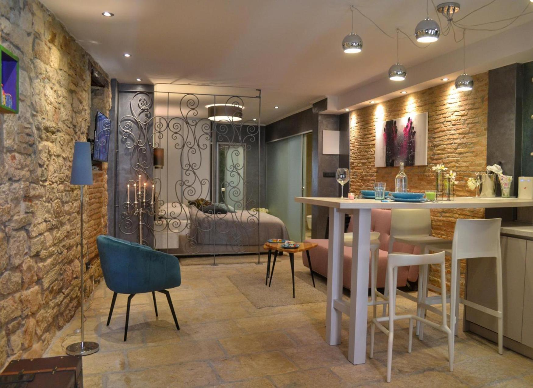 Studio Eleven โรวีน ภายนอก รูปภาพ